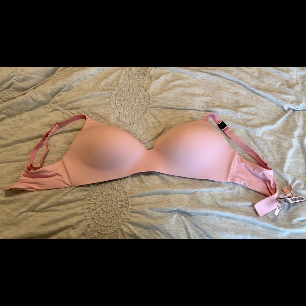 Victoria’s Secret wireless t shirt bra